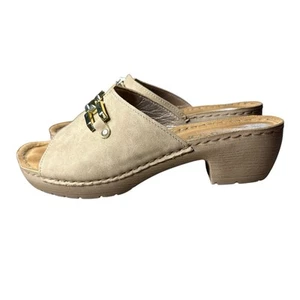 Inblu Shoes Womens Size US 7.5 40 Slip On Beige Gold Detail Soft Cushioned Beach - Picture 1 of 7