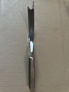 WM9980149-----RIGHT HOHMANN MEDICAL RETRACTOR FOR ( HIP SURGERY) - Picture 1 of 5