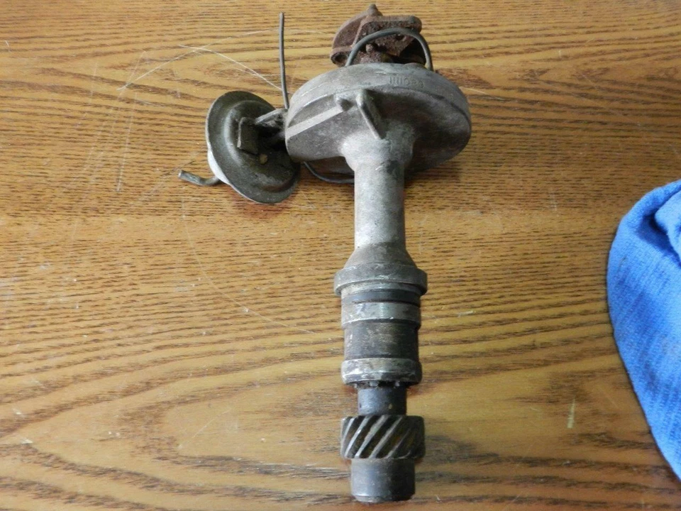 Oldsmobile 88, 98 1967 425ci 7,0 L 2-BBL V8 usado distribuidor 1111089 6G18 Foto 1 de 4