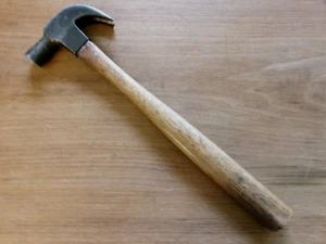 Vintage Plumb Anchor Brand 11 Oz Plain Face Claw Hammer ~ 12" Handle ~ USA - Picture 1 of 12
