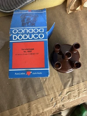Distributor Cap Doduco 4002 Replaces Bosch 1 235 522 107 - Image 1 of 4