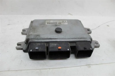 Computadora ECU ECM NISSAN VERSA 2012 12 MEC910041A1 1052991 Foto 1 de 4