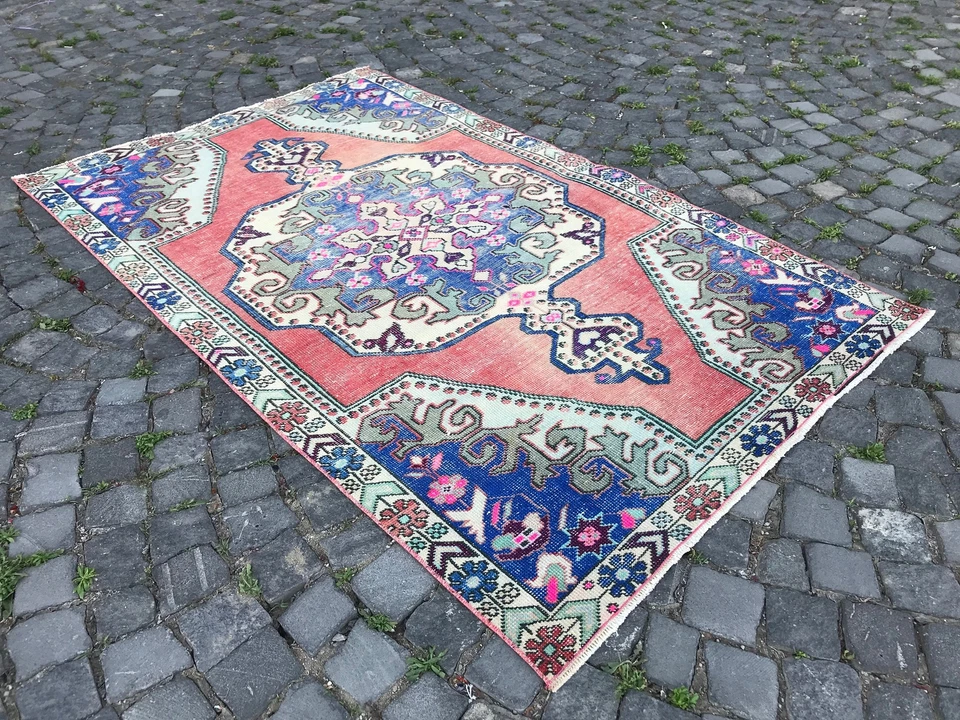 Turkish Antique rug Bohemian Area rug Oushak rug Vintage Rug Handmade Wool rug - Image 1 of 4