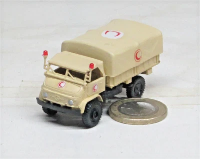 Roco 1314-1:   Unimog S, Pritsche/Plane  "Roter  Halbmond" - Bild 1 von 2