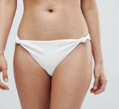 Pantalones de bikini Wolf & Whistle blancos acanalados anudados talla 10 UK 6US Foto 1 de 4