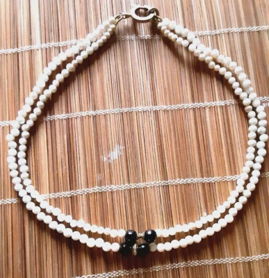 Corallo Bianco e Nero del '900 Doppio Giro su Arg.925 - Immagine 1 di 3