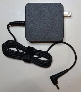 NEW - Genuine Lenovo IdeaPad 3 Series 17ITL6 65W AC Adapter 01FR137 ADLX65CDGU2A - Afbeelding 1 van 4