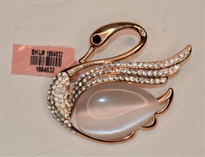 Nwt Firmato WU Color Oro Trasparente Strass Pietra di Luna Cigno Forma Spilla - Immagine 1 di 2