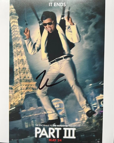 The Hangover Part 3 KEN JEONG SIGNED 8x10 Photo - EXACT VIDEO PROOF Cover