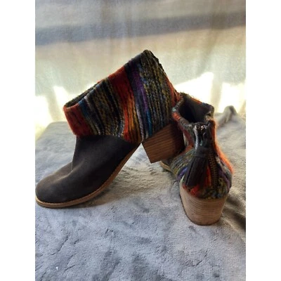 Botines para mujer Toms boho chic con puño tejido colorido y cremallera con borla Foto 1 de 4