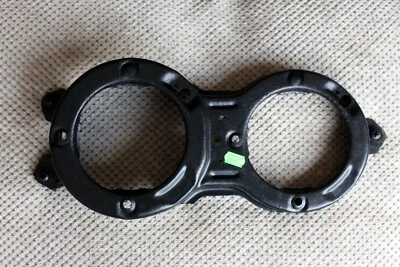 OE Classic BMW 5 Series E12 520 Front RIGHT Side Headlight Metal Frame Bracket - Image 1 of 4