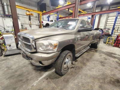 03 - 09 DODGE RAM 3500 Alternator E861758 - Image 1 of 4