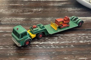 Matchbox Green King Size Ford Tractor & Dyson LowLoader K-17 - Red Tractor No 16 - Picture 1 of 19