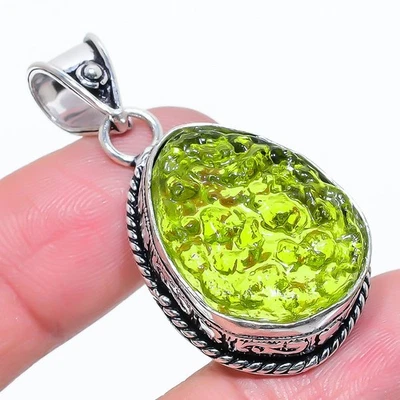 Colgante de joyería de regalo de plata de ley 925 con piedras preciosas de cuarzo moldavita 1,77" Q986 Foto 1 de 3