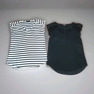 Paket mit 2 Express Damen Blusen Gr. Small, schwarz mit Spitze, schwarz-weiß gestreift - Bild 1 von 10