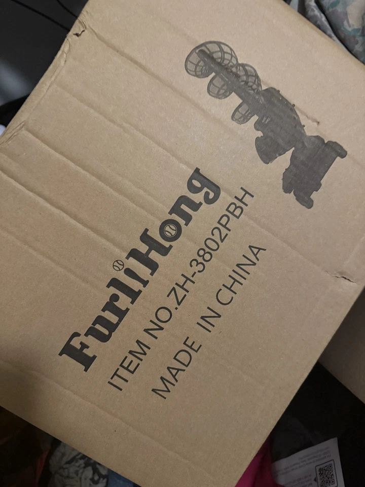 FURLIHONG 3802PBH Pickleball Machine with Auto Swing Adj Speed & Angles Launcher - Image 1 of 1