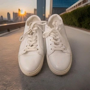 Sneakers basse Kenneth Cole New York da donna in pelle punta tonda bianche taglia 8 - Foto 1 di 12