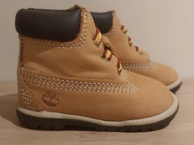 Auténticas botas/botines Timberland bebé talla 0,5 trigo nobuck. Inmaculada  Foto 1 de 4