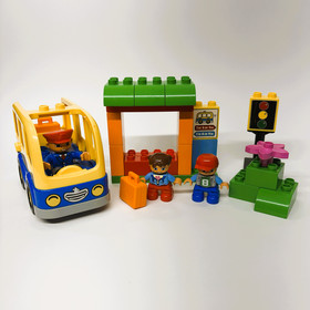 Lego Duplo 10528 School Bus 26 Pieces Complete Set 2014 Retired 100% COMPLETE