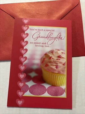 情人节孙女如此甜蜜和爱 5 英寸 x 7 英寸标志贺卡 — 第 1/4 张图片