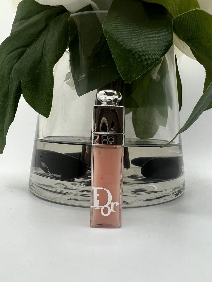 Maximizador de labios Dior Addict Plumper 001 rosa viaje mini 0,06 oz/2 ml Foto 1 de 2