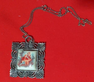 Nice Vintage Pendant - Early America Theme - Picture 1 of 3