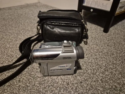 Panasonic NV-GS5B - Image 1 of 4