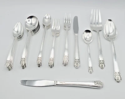 Vintage 1941 ROGERS Silver DeLuxe Plate Precious Pattern Set of 40 Service for 6 - Image 1 of 4