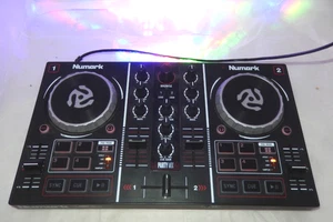 Numark Party Mix Double Deck DJ Controller Built-In Party Lights USB Powered - Picture 1 of 10