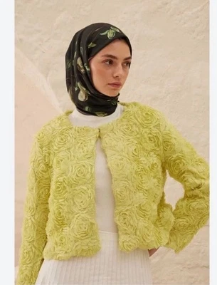 ZARA WOMAN FLOWER-SHAPED JACKET WITH TEXTURED FLOWER DETAIL LIME Size M 3920/111 - Image 1 of 4