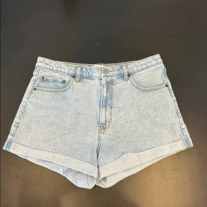 Abercrombie & Fitch Women’s The Mom Short High Rise Light Blue Size 31/12 - Picture 1 of 10