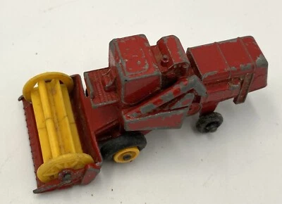 Комбинированный комбайн Matchbox Series No 65 Claas Lesney/England отдельный красный - Изображение 1 из 4