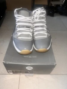 Size 9.5 - Air Jordan 11 Retro 2010 Cool Grey - Picture 1 of 6