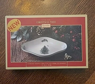 Spode Christmas Tree Green Trim Diamond Shaped Dish 22.3cm, 8.8" Macy's (B3-i3) - Image 1 of 4