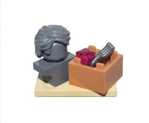 LEGO Bust Statue Dark Grey + Accessories From Disney Advent Calendar 2024 43253 - Picture 1 of 1