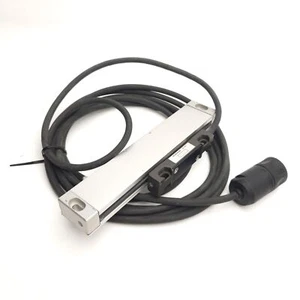 Heidenhain LS 403 / 22652081 Linear Encoder, Measuring Distance: 70mm, 9-Pin - Picture 1 of 5