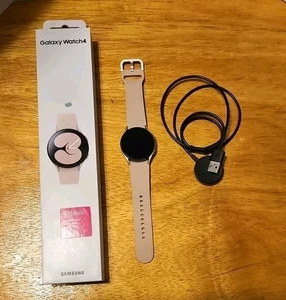 Samsung Galaxy Watch 4 40MM Pink Gold LTE Cellular SM-R865U - Bild 1 von 11
