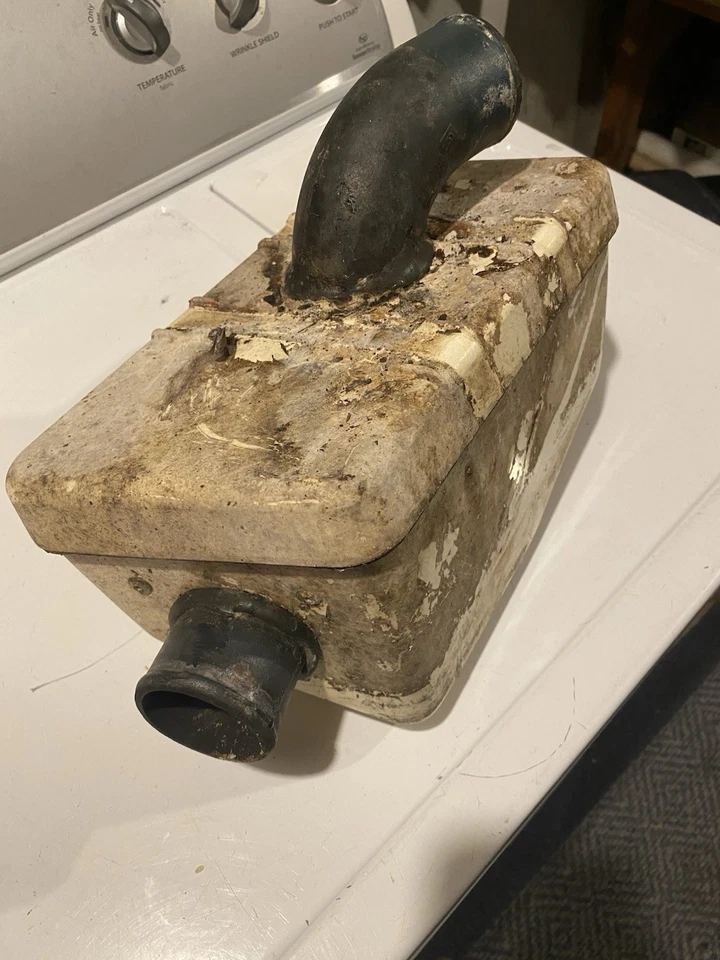 Caja de agua nariz cuadrada Yamaha Superjet Foto 1 de 4