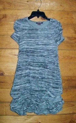 Vestido tejido negro y gris My Michelle para niñas talla 10 ¡¡Falta el cinturón usado en excelente estado!!! Foto 1 de 2