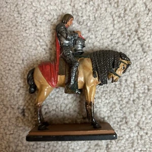 Miniatura dipinta cavaliere medievale a cavallo collezione vertice - Foto 1 di 3