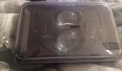 Светодиодный дальний светильник 4x6 Hi/Lo Suzuki DRZ400SM, DRZ400S, DRZ400E - Изображение 1 из 2