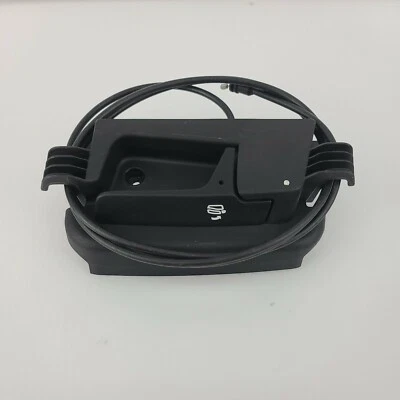 Manija de cierre de asiento trasero izquierdo Volkswagen CC 2012-2017 liberación 3C8885591 Foto 1 de 4