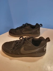 Nike 838937-001 Court Borough Low Triple Black Size 7.5 Sneakers - Picture 1 of 6