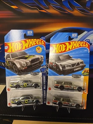 Hot Wheels Zamacs 2025 *Jaguar XJC V12 cupé (2) y Volvo 240 Drift Wagon (2)*nuevo Foto 1 de 3