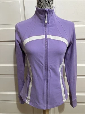Chaqueta Lululemon Define Talla 10 Púrpura Blanca Ajuste Favorecedor $128 Foto 1 de 4