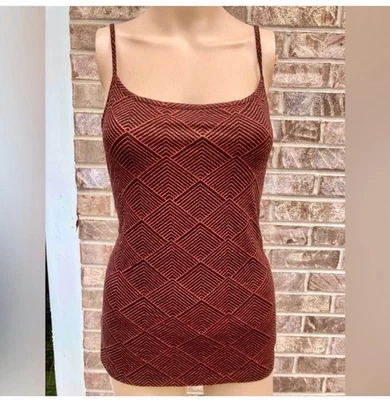 Top cami de punto suave geométrico Chevron LOFT naranja y negro para mujer talla mediana Foto 1 de 4