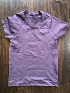 Lululemon Size 4 Swiftly Tech Short Sleeve Top Race Waist Length *hemmed By Lulu - Picture 1 of 4