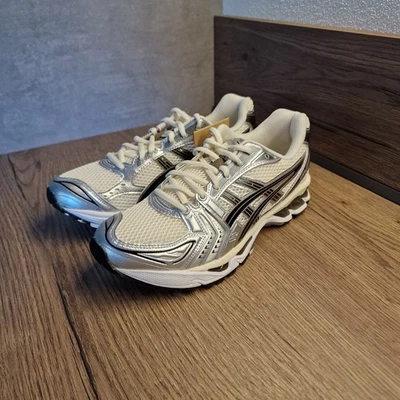 Asics Gel-Kayano 14 Cream Black Metallic Plum EU 41.5 US8 - Immagine 1 di 4