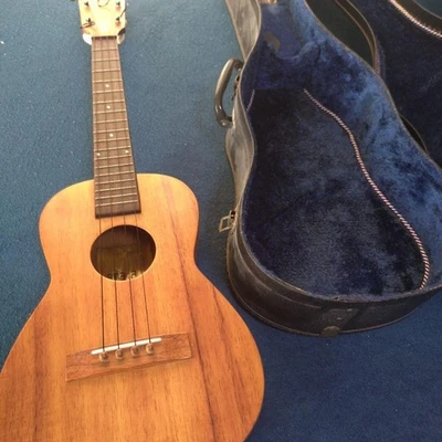 Ukelele tenor Kamaka Kamaka K200 Foto 1 de 4