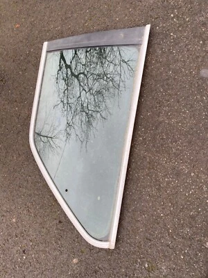 82-88 OEM BMW E30 cupé ventana trasera plegable pasajero derecho vidrio lateral Foto 1 de 2